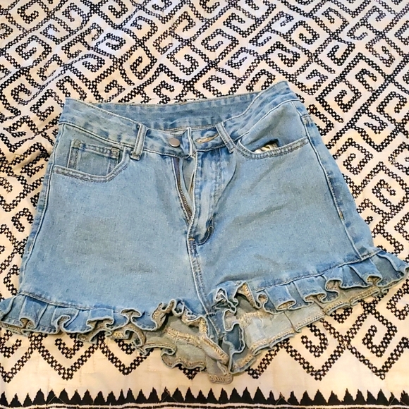 SHEIN | Shorts | Frilly Ruffle Denim 